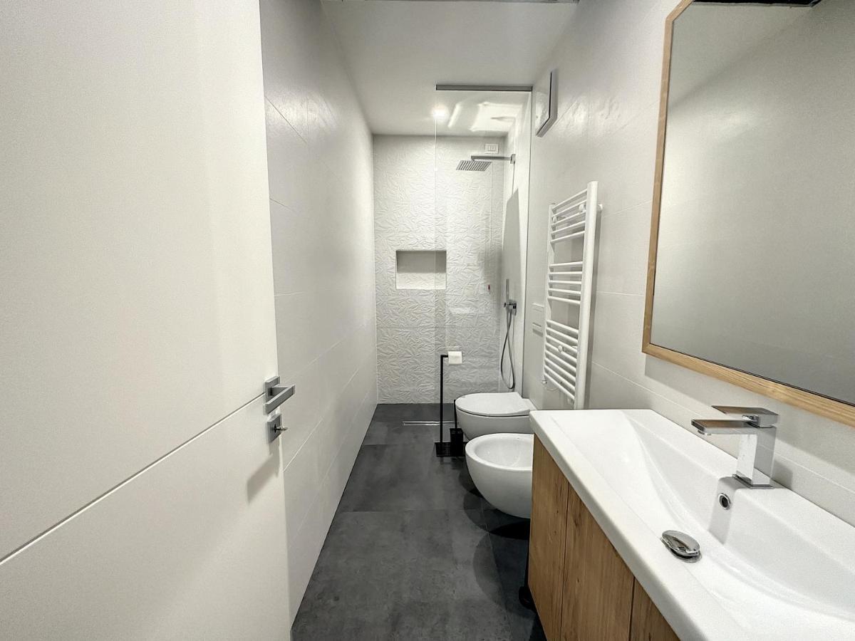 Ad Suite Apartment Riva del Garda Bagian luar foto