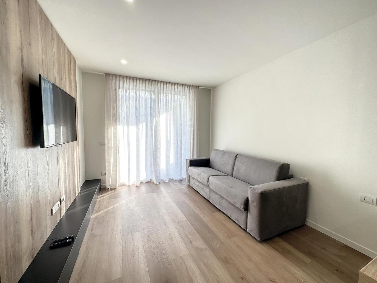 Ad Suite Apartment Riva del Garda Bagian luar foto