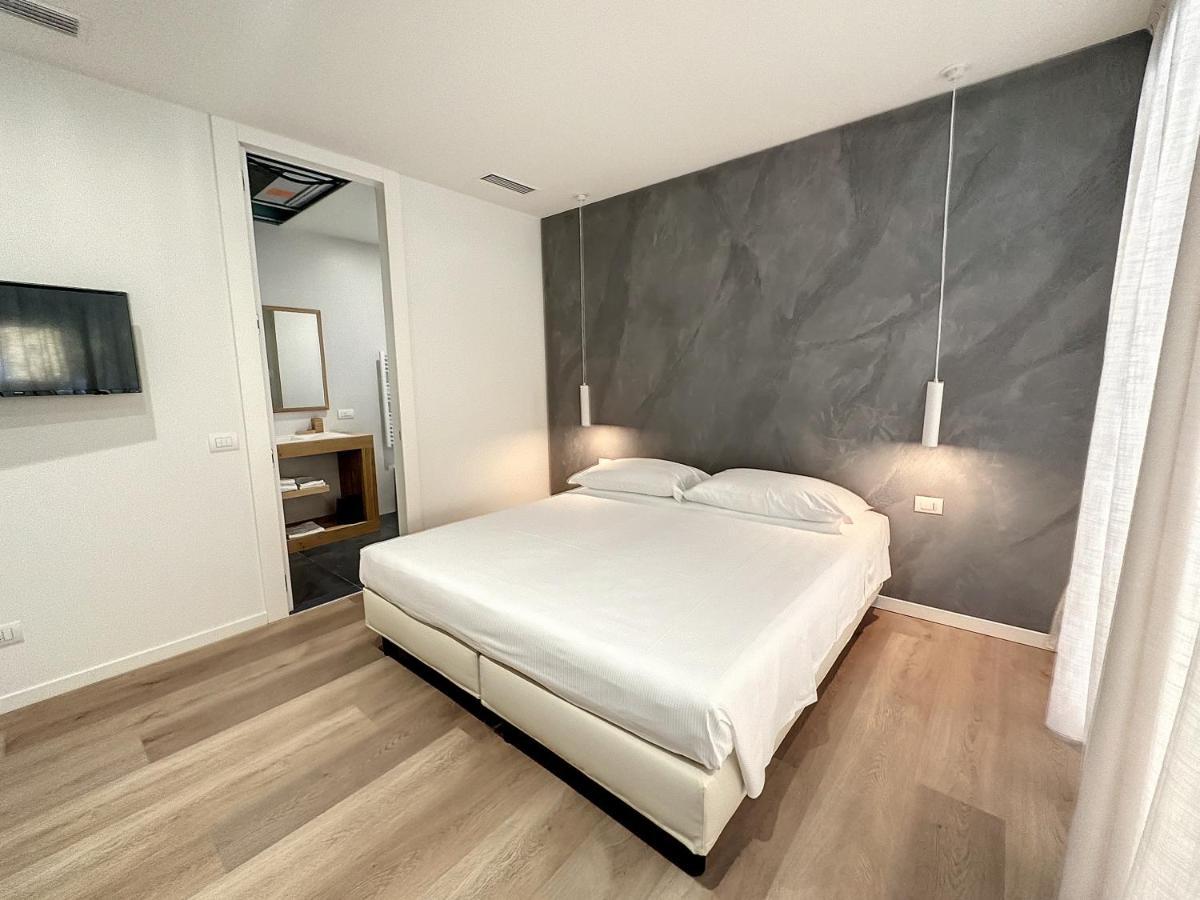 Ad Suite Apartment Riva del Garda Bagian luar foto