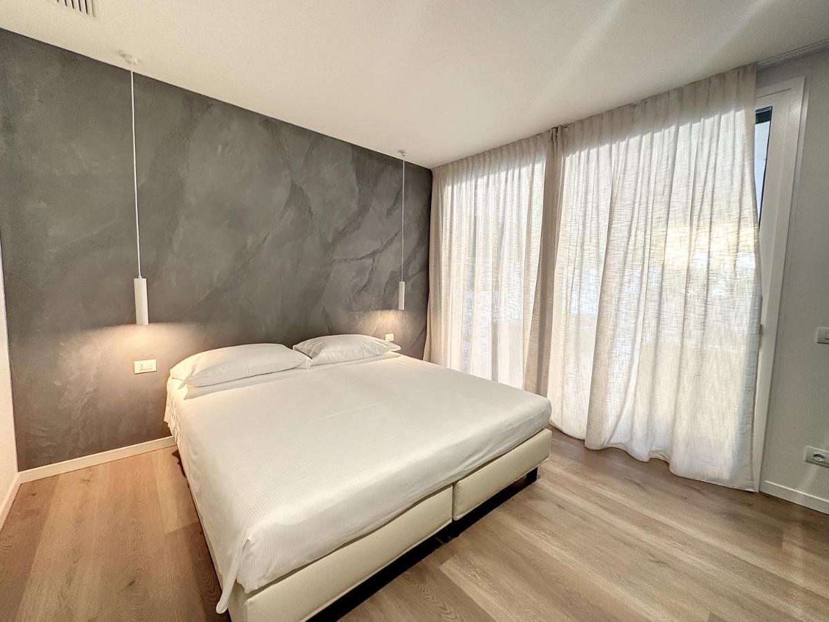 Ad Suite Apartment Riva del Garda Bagian luar foto