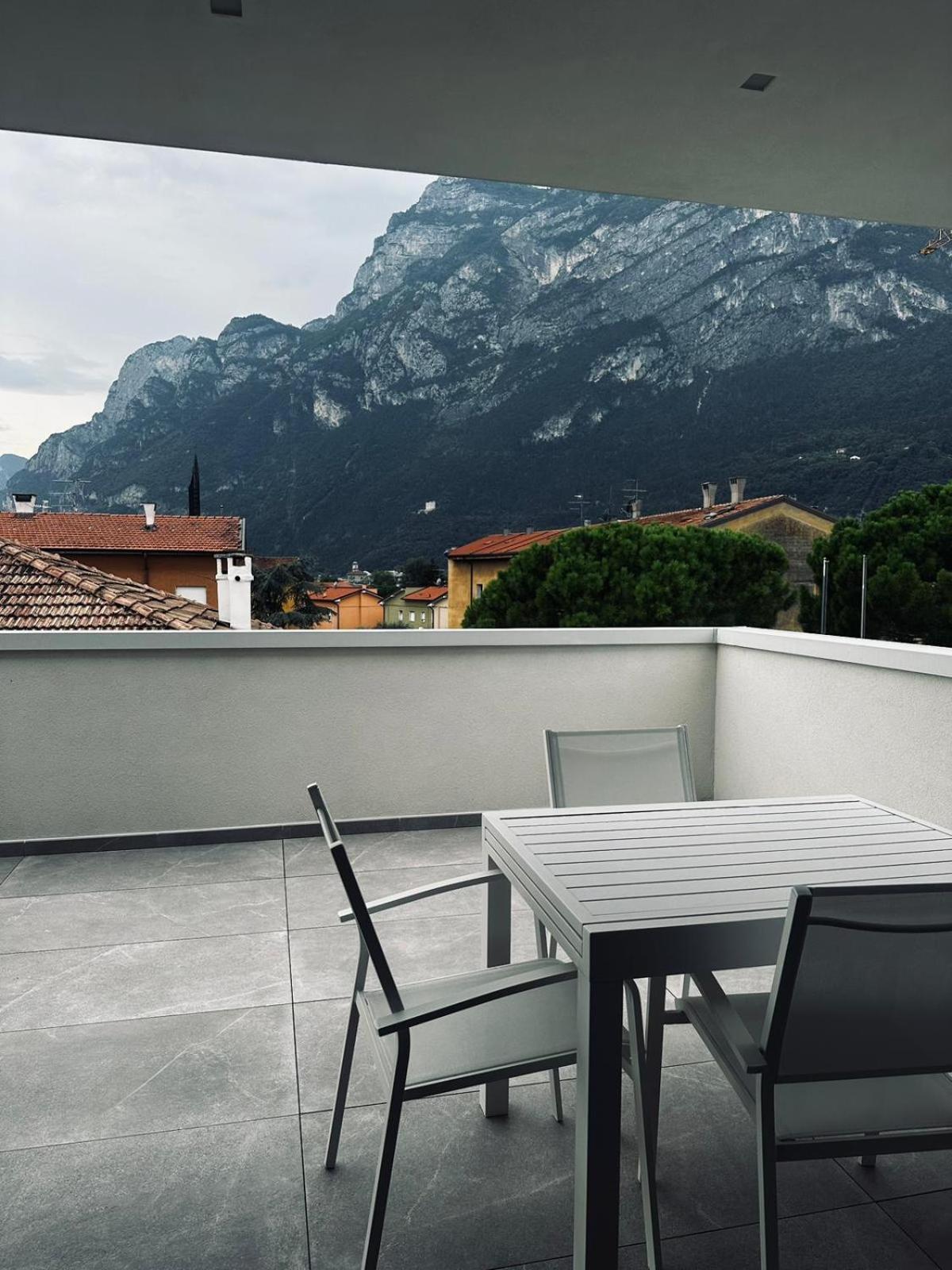 Ad Suite Apartment Riva del Garda Bagian luar foto