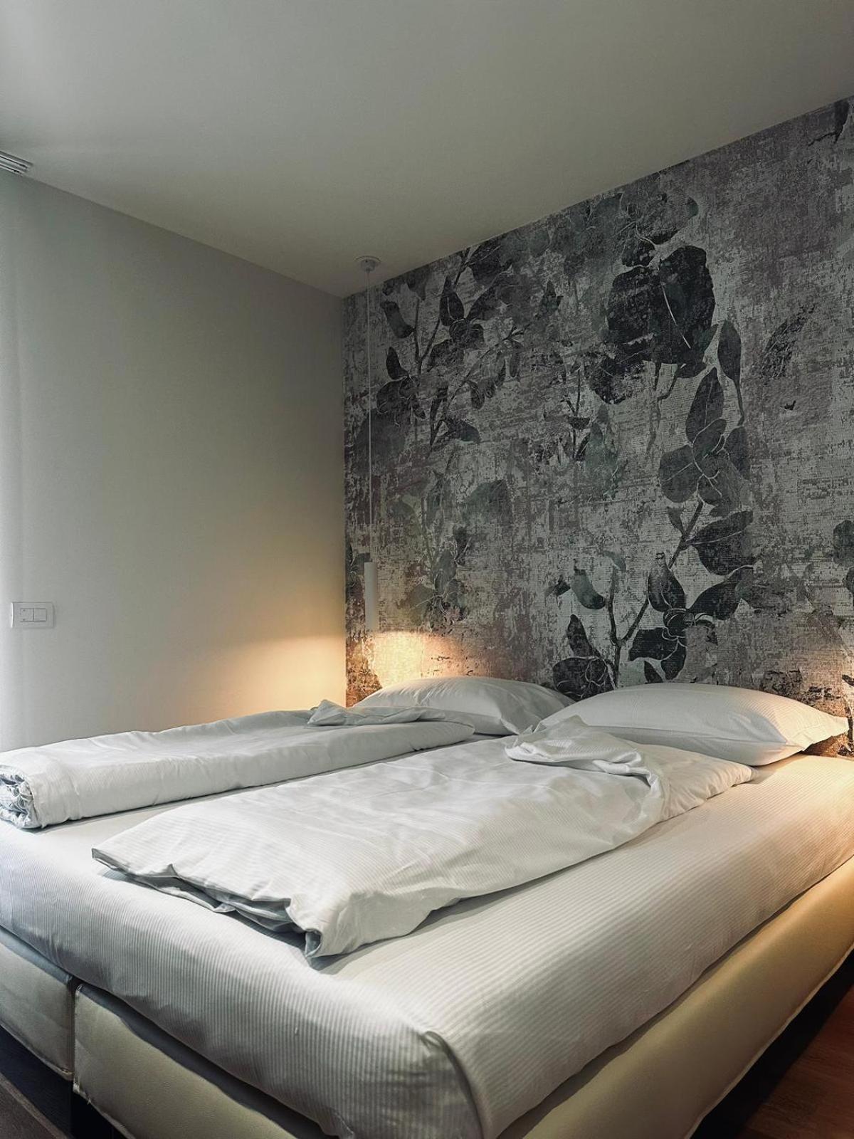 Ad Suite Apartment Riva del Garda Bagian luar foto