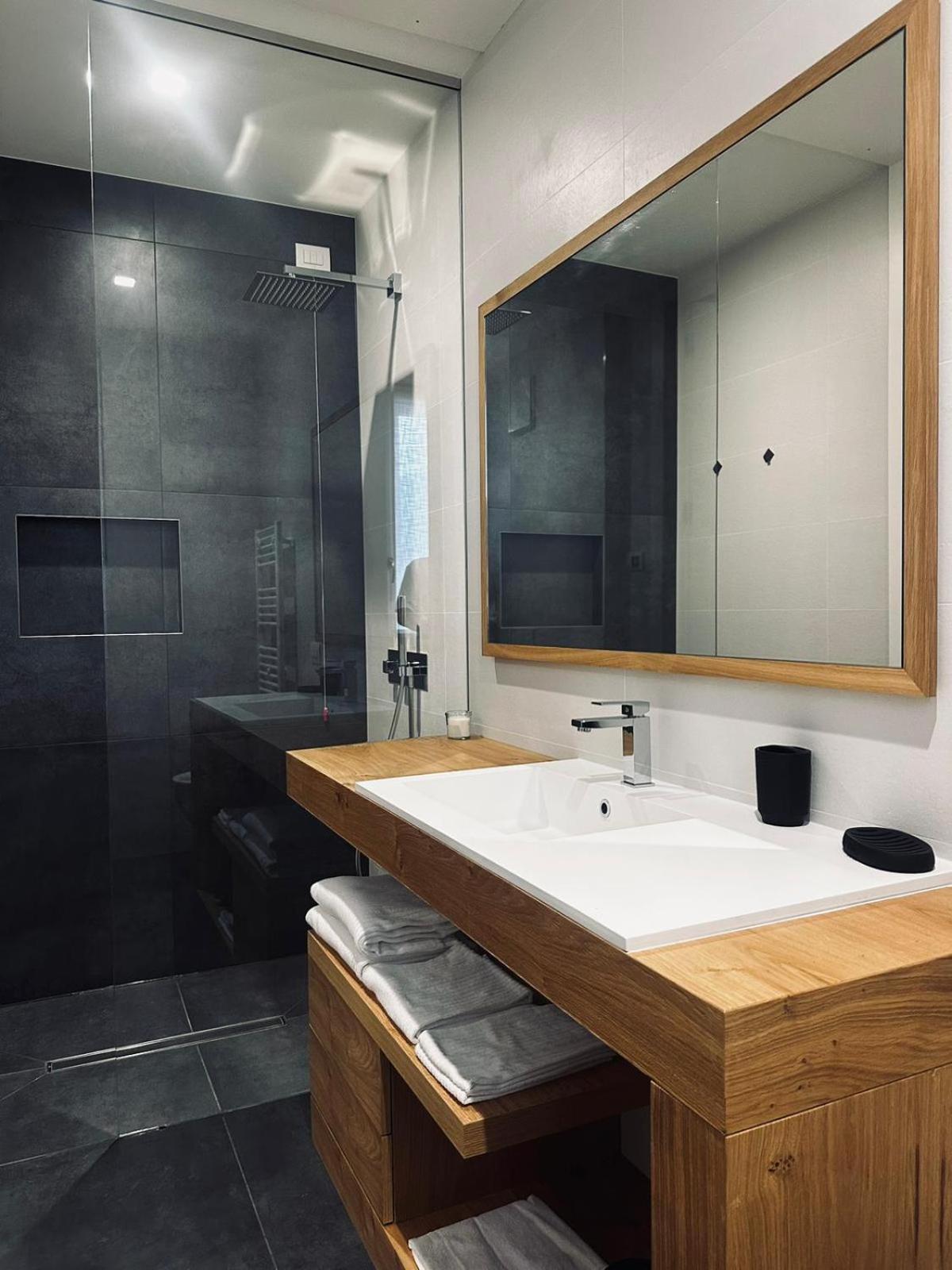 Ad Suite Apartment Riva del Garda Bagian luar foto